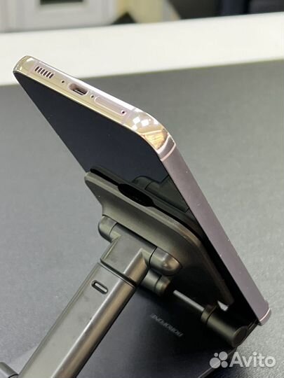 Samsung Galaxy S23+, 8/256 ГБ