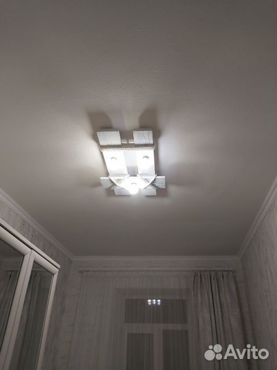 Люстра потолочная новая
