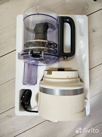 Комбайн кухонный kitchenaid 2,1 Л. кремовый