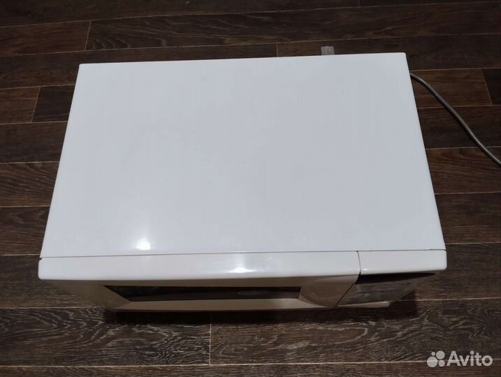 Микроволновая печь с грилем Samsung CE2833NR