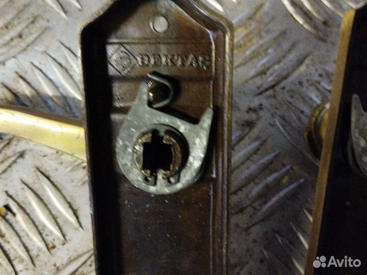 Дверные ручки латунные