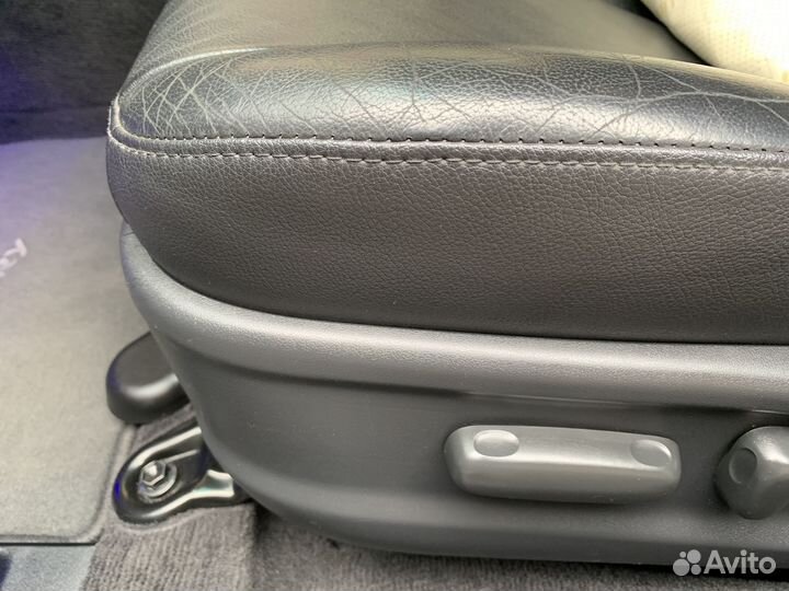 Накладки на крепление сидений Тойота Камри 40