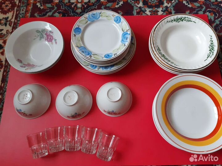 Тарелки пиалы и рюмки