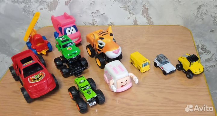 Игрушки детские (машинки) (торг уместен)