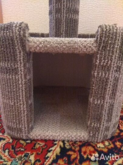 Домик для кошки с когтеточкой