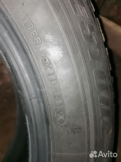 Bridgestone Blizzak Revo GZ 215/60 R17 96S