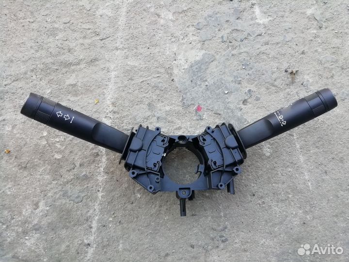 Подрулевой переключатель Шевроле Кобальт