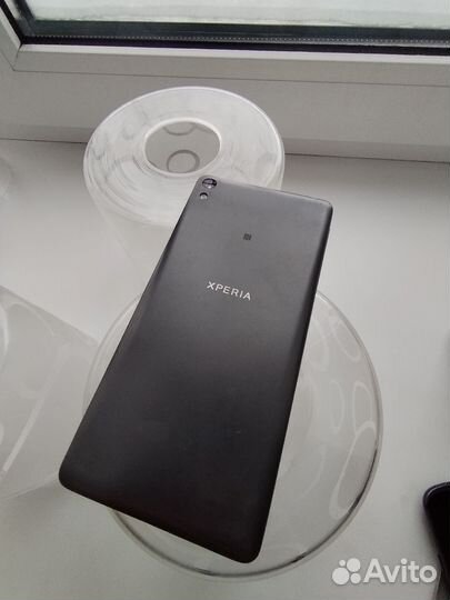 Sony Xperia E5, 16 ГБ