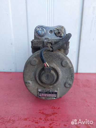 Компрессор кондиционера Mercedes-Benz W124