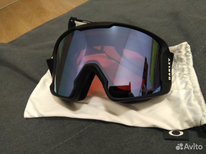 Горнолыжные очки Oakley prizm