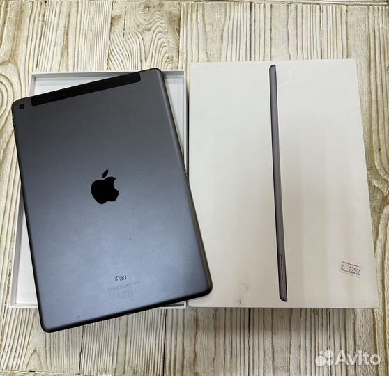 Бу iPad 7 gen 32 gb wi-fi+ sim карта