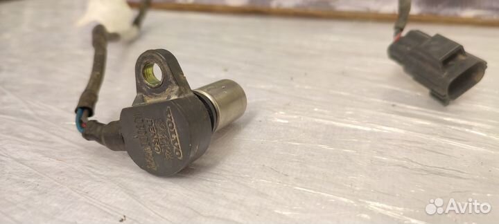 Датчик распредвала Volvo S80