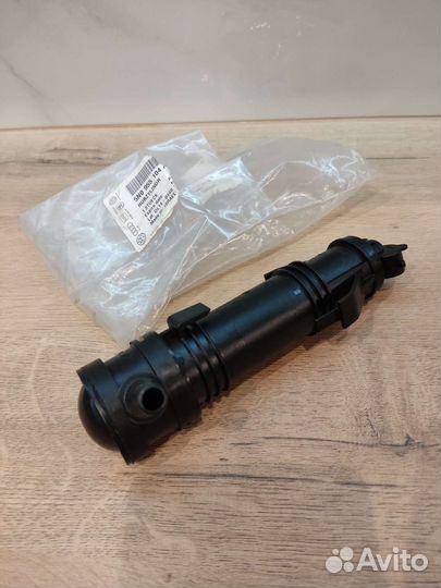 Форсунка омывателя Тигуан