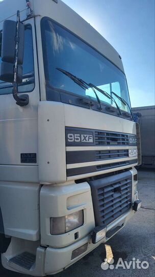 DAF 95XF380 с полуприцепом, 2000
