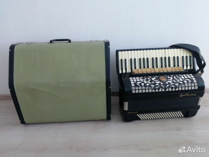 Аккордеон royal standart