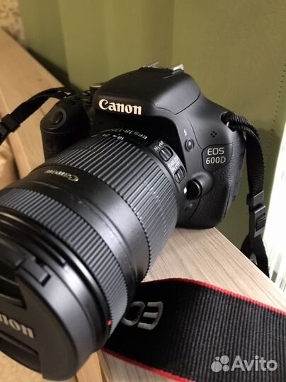 Зеркальный фотоаппарат canon 600d