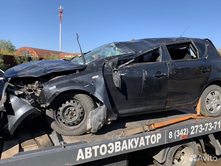 В разборе Kia Ceed дизель D4FB