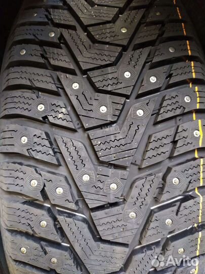 Hankook Winter I'Pike RS2 W429 215/50 R17