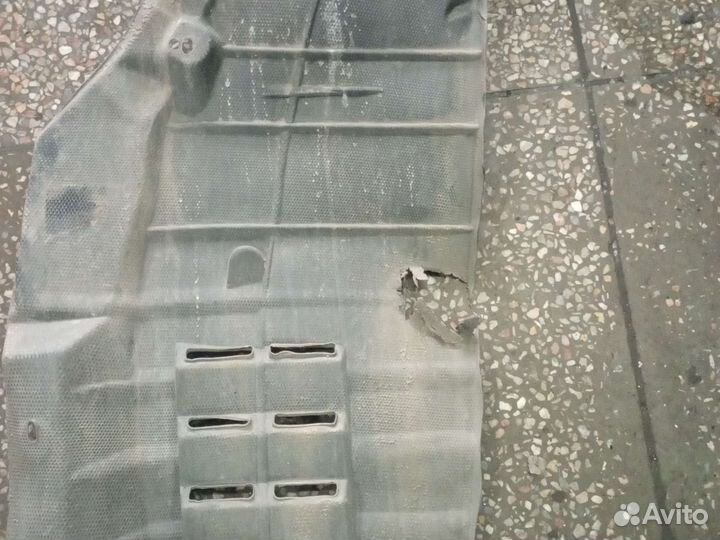 Подкрылок передний левый ниссан Теана