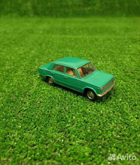 Модель автомобиля ваз 2101 СССР 1/43