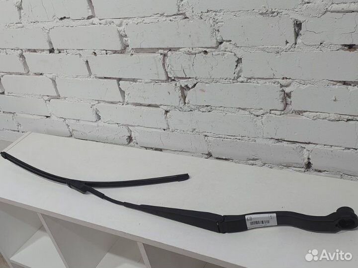 Щетка стеклоочистителя правая Land Rover Discovery