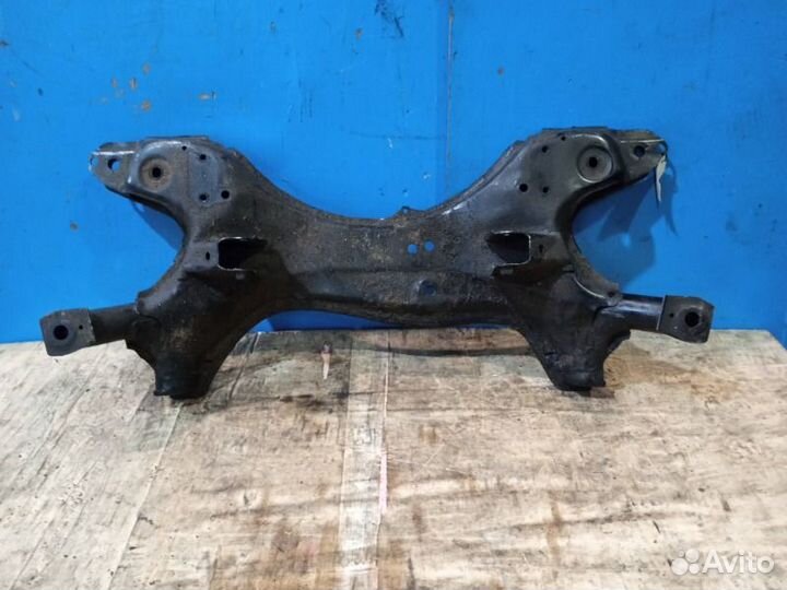 Подрамник передний Toyota Rav4 Xa20 2000-2007