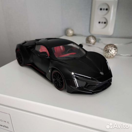 Модель машины. Lykan Hypersport. 1:24