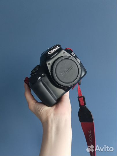 Зеркальная камера