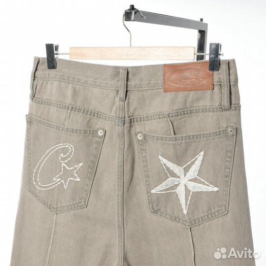 Джинсы Corteiz песочные