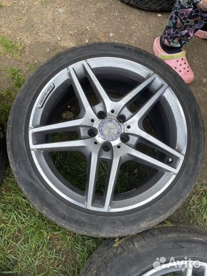 Колеса на mercedes r18 разноширокие