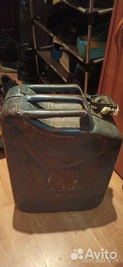 Канистра 20 литров железная