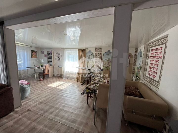 Дом 204 м² на участке 6 сот.