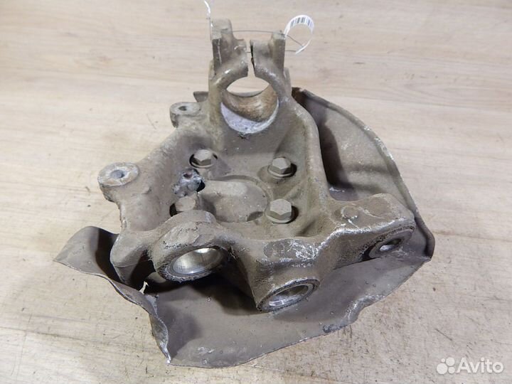 Кулак поворотный передний левый Bmw e39