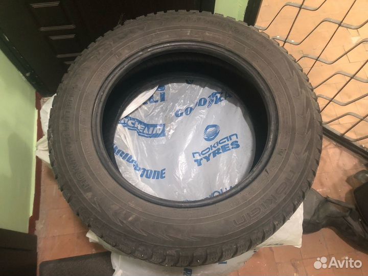 Nokian Tyres Hakkapeliitta 5 215/60 R16 99T