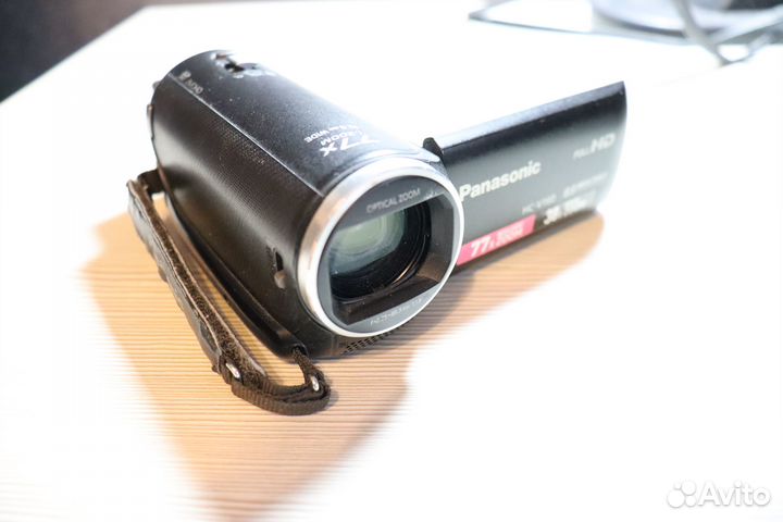 Продаю видеокамеру Panasonic HC-V160