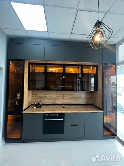 Продавец консультант в салон мебели