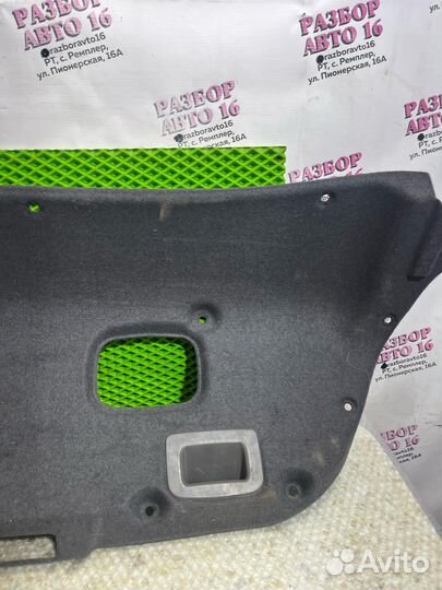 Обшивка крышки багажника Geely Emgrand Ec7