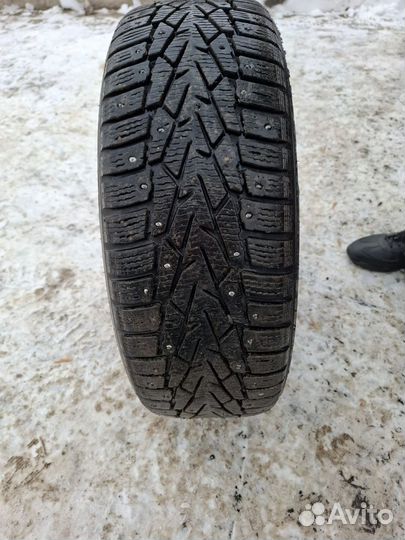 Nokian Tyres Hakkapeliitta 7 205/60 R16