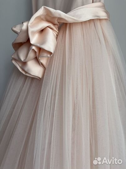 Платье праздничное для девочки