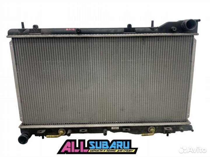 Радиатор охлаждения двигателя Subaru Forester SG5