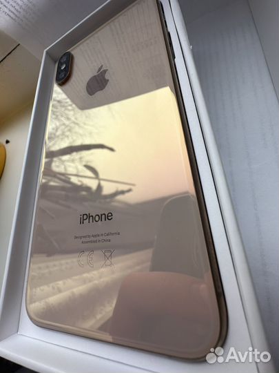 iPhone Xs, 64 ГБ