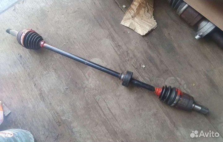 Привод правый Honda Fit GD1 правый руль