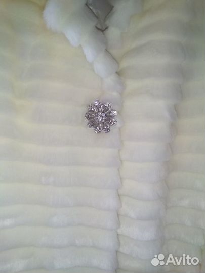 Шубка для невесты из искусственного меха