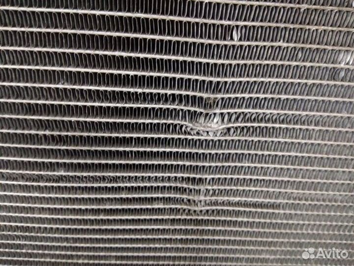 Радиатор кондиционера передний Toyota Rav4 40