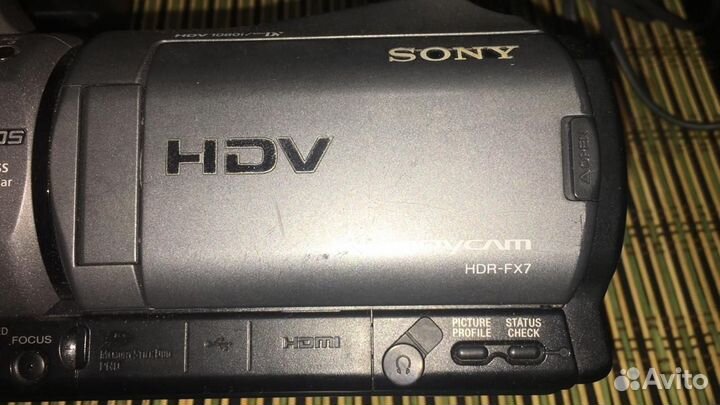 Продается видеокамера