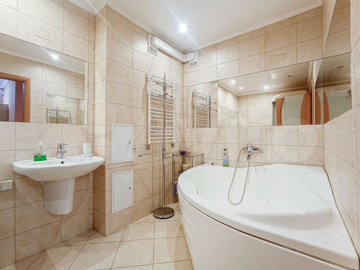 1-к. квартира, 70 м², 7/12 эт.