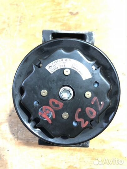 Компрессор кондиционера Mercedes-Benz C-Class W203