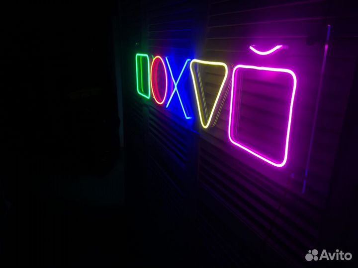 Неоновая вывеска