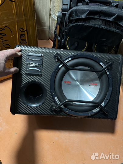 Активный сабвуфер