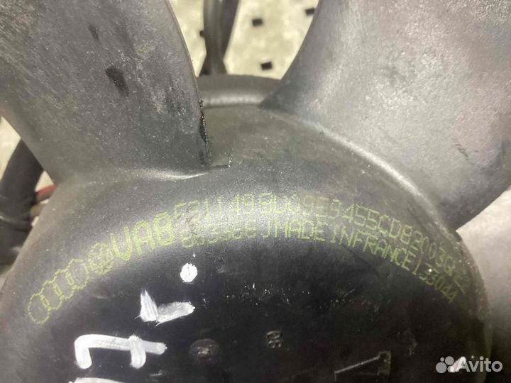 Вентилятор радиатора Volkswagen Passat